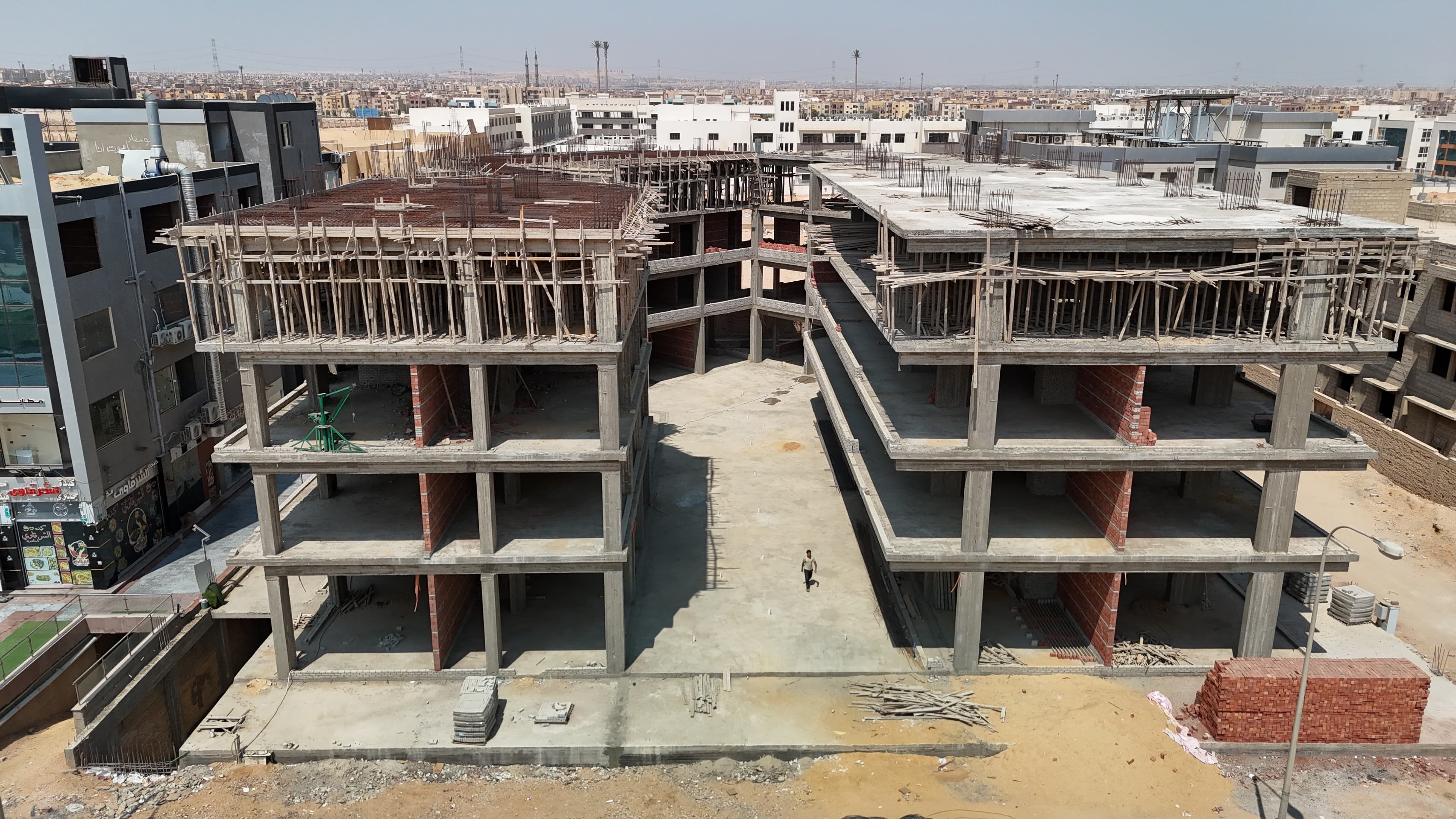 عيادة TH-25 — 49 م² — الدور الثالث 20