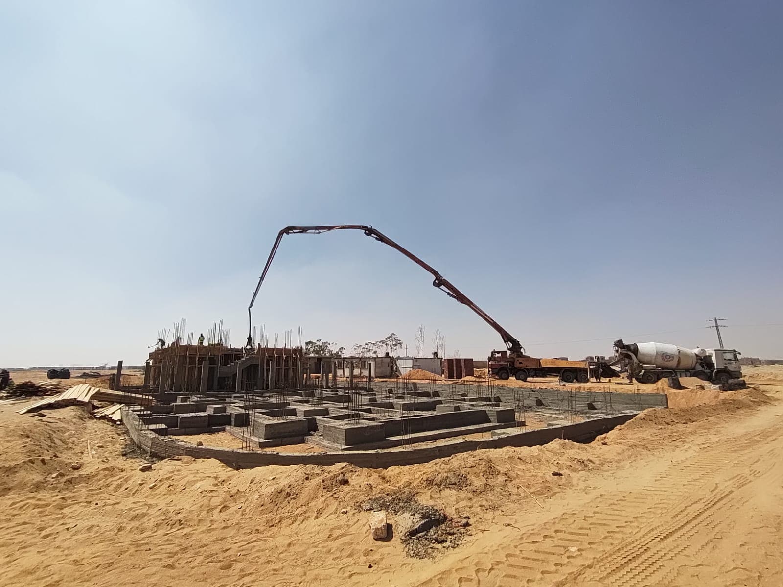 تاون هاوس كورنر — 202 م² + حديقة 141 م² 23